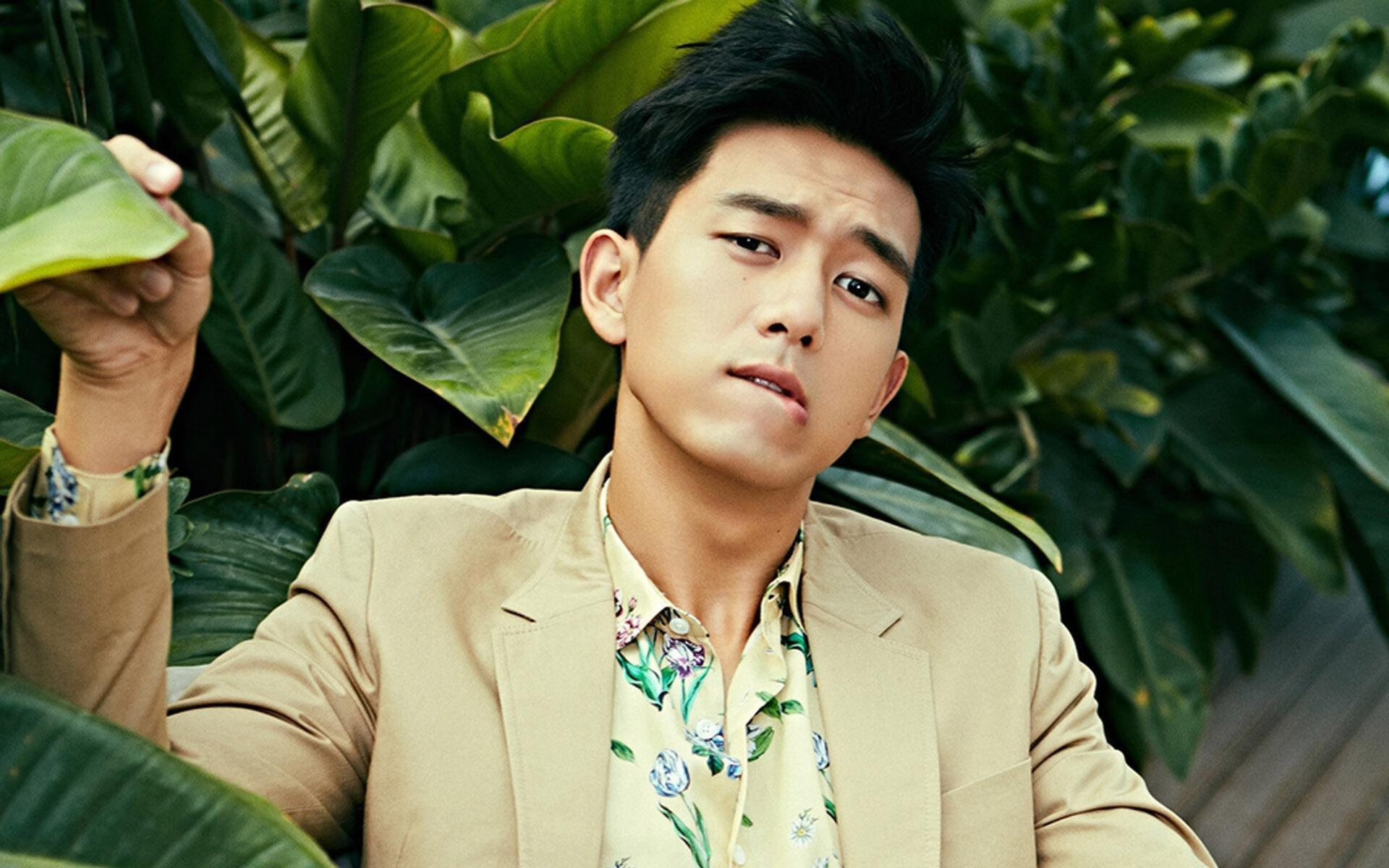 西甲裁判语义分析在判罚一致性中的应用效果,西甲裁判服装