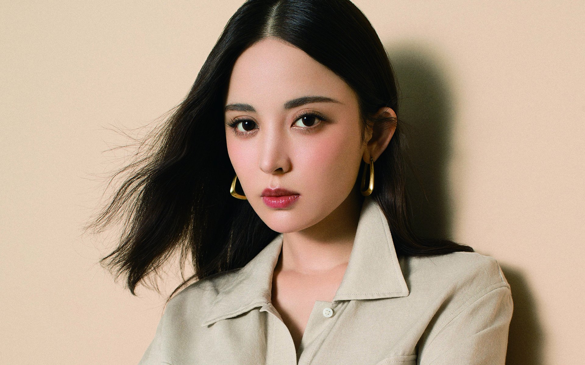 自动裁判和数据分析结合，比赛公平公正更上一层楼，自动裁判军旗